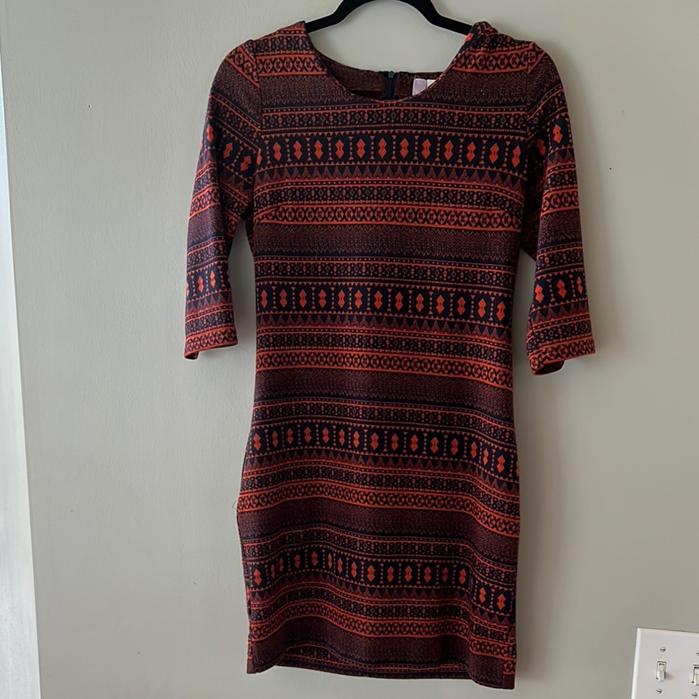 Alya Long Sleeve Dress with Navy and Red Patterns